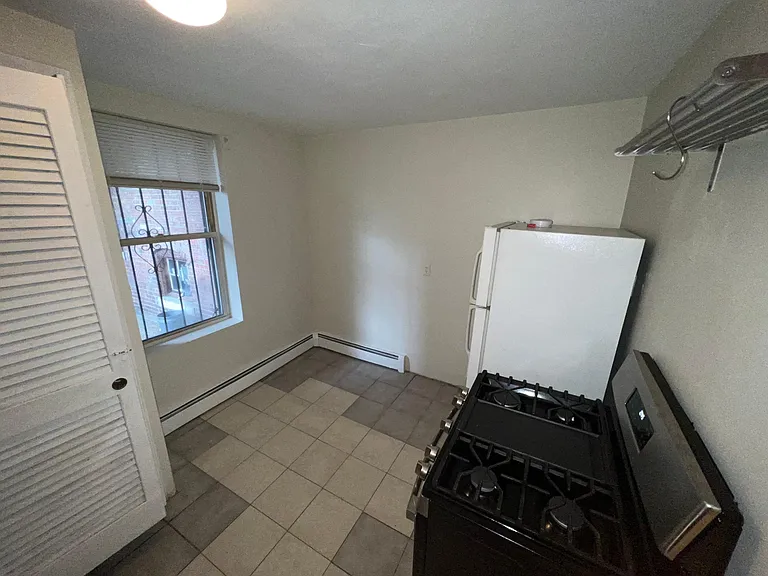 366 Centre St #4 — Photo 2