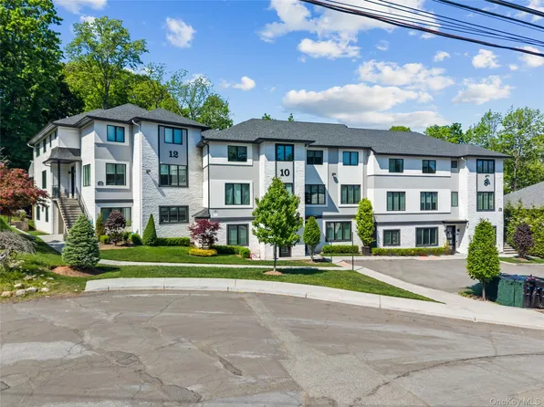 12 Hopal Lane, Monsey, NY 10952
