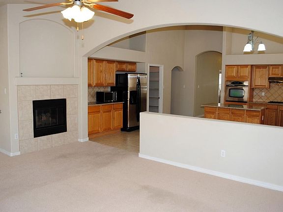 4th image of 8516 Waterford Pl NE