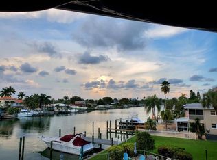 12055 3rd St E APT 202, Treasure Island, FL 33706