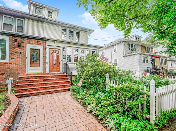 7 Howard Ct, Staten Island, NY 10310