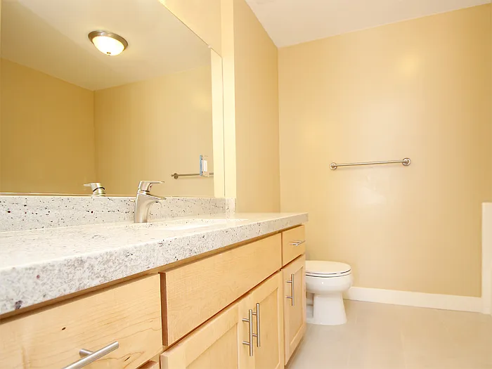 1410 Millbrae Ave — Photo 6