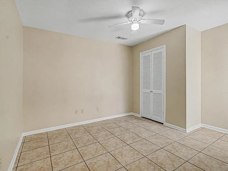7315 Foxside Ln — Photo 30
