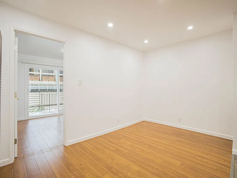 Montecito Ave 137 — Photo 7