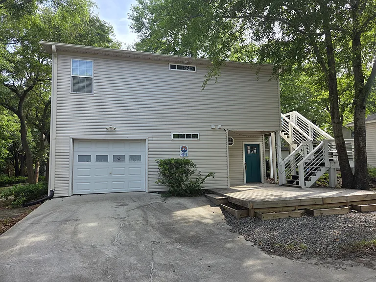 4918 Old Meares Rd — Photo 2