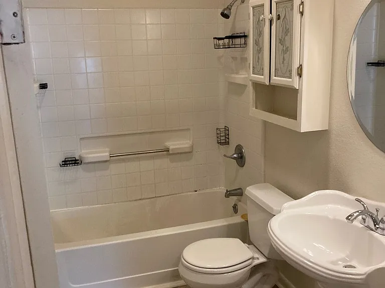 421 Rutherford St — Photo 18