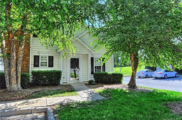 1st image of 975 Heritage Pkwy Lot 44