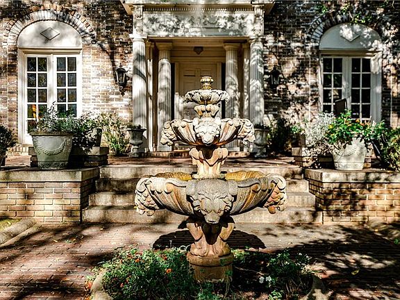 4th image of 794 Springdale Rd NE