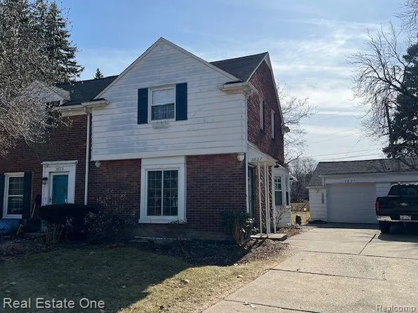 3827 Brewster St, Dearborn, MI 48120