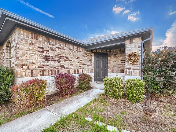 3rd image of 100 Liard River Rd