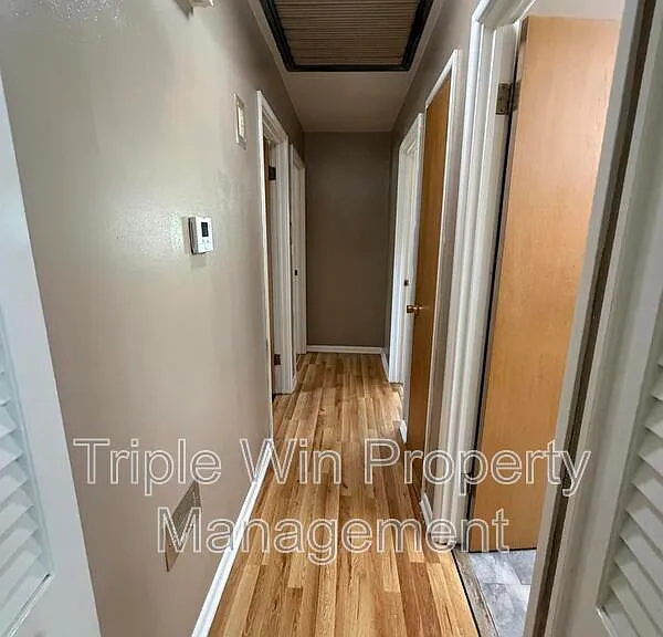1871 Shardell Dr — Photo 18