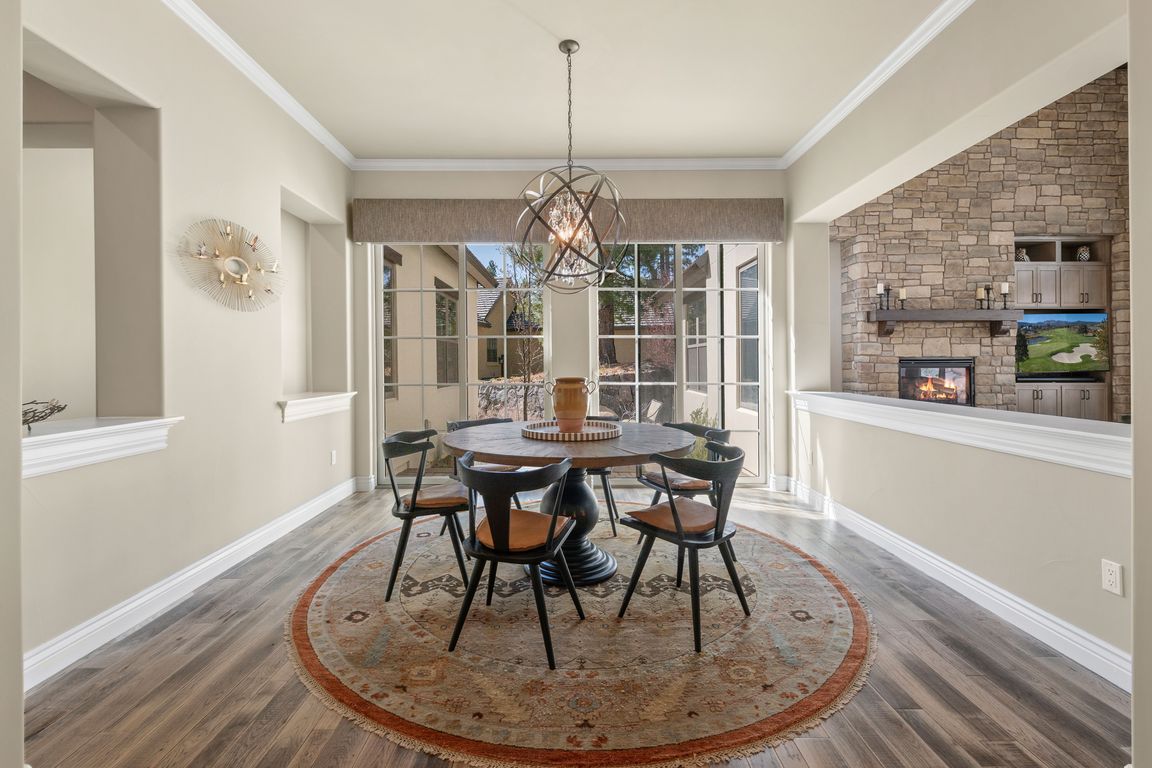 next background image