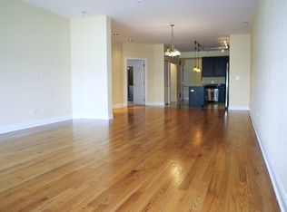 5758 N California Ave #2C, Chicago, IL 60659