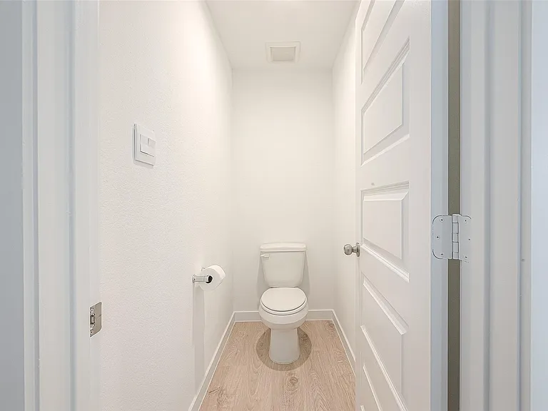 4303 Whitefish Ln — Photo 29
