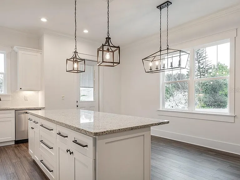 1408 E Curtis St #B — Photo 21