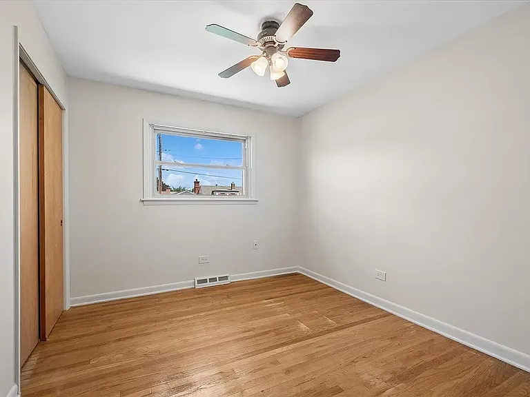 5832 Capulina Ave — Photo 15
