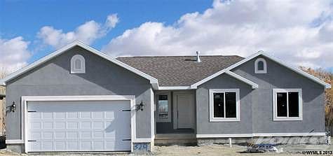 1st image of 329 Pinnacle Dr