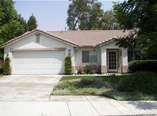 29115 Oak Creek Ln, Highland, CA 92346
