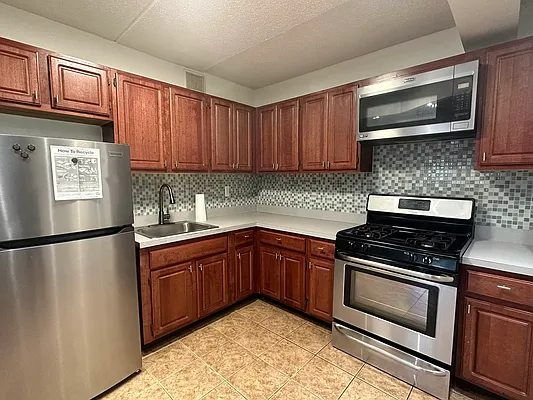 Rented by Highline Residential | media 12