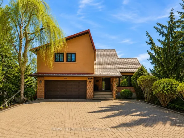 575 Park Cres, Pickering, ON L1W 2E1