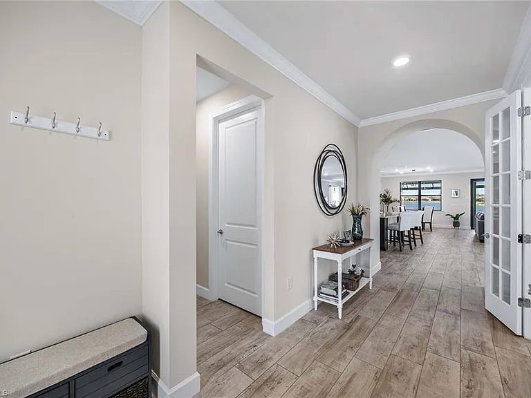 6767 Pennyroyal Dr — Photo 9