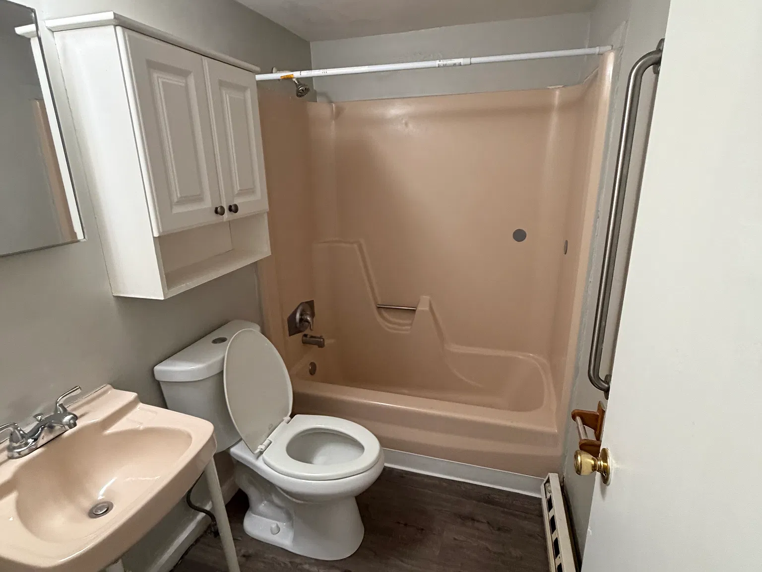 2 bed, 800 sqft, $1,650 — Photo 3