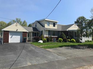 7 Mazoway Ave, Troy, NY 12180