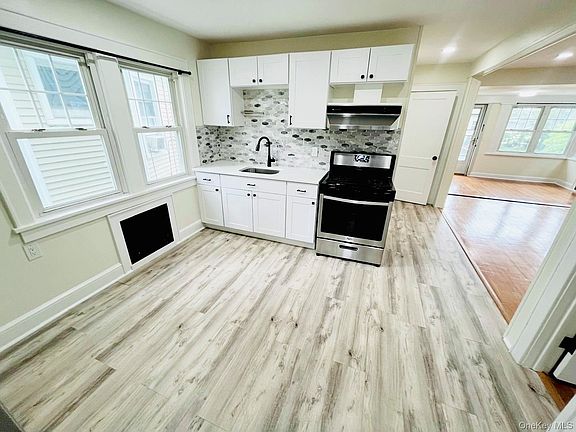 5th image of 48 Lincoln St
