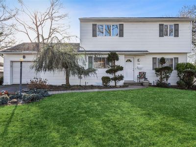 25 Newtown Lane, Melville, NY, 11747