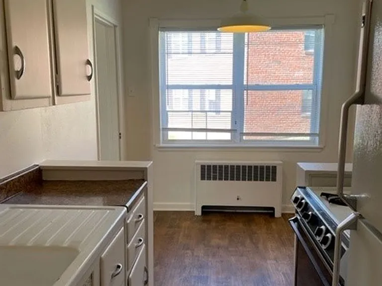 8 Dickinson Ave #A — Photo 8