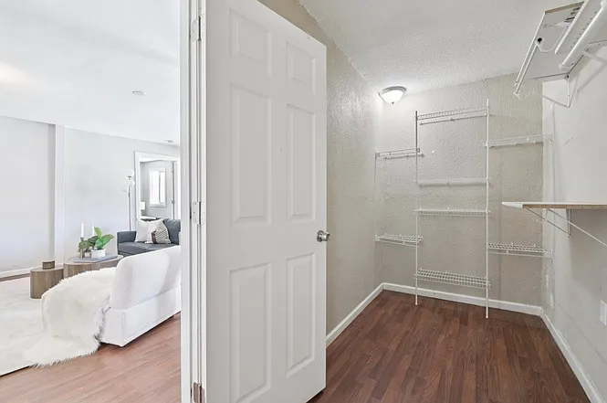 4161 Milwaukee St — Photo 17