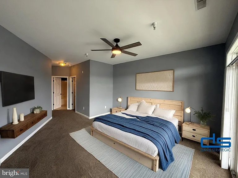 710 Williams Lndg #710 — Photo 4