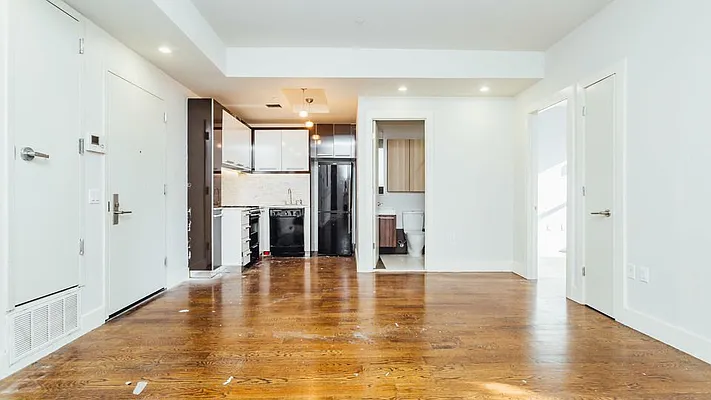 Rented by Nooklyn NYC LLC | media 50