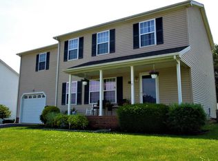 11 Whistle Ln, Weyers Cave, VA 24486