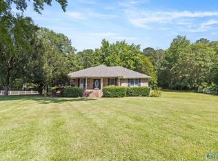 2604 Scottsboro Hwy, Guntersville, AL 35976