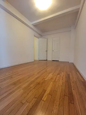 Rented by David Francis New York LLC | media 3