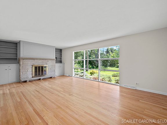 5th image of 904 E Liberty Dr