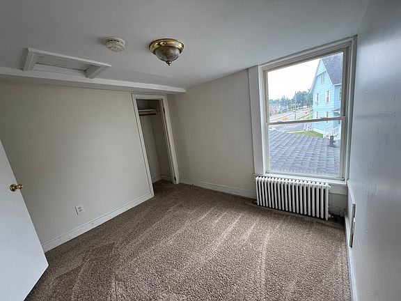 4th image of 1520 Main St #1518