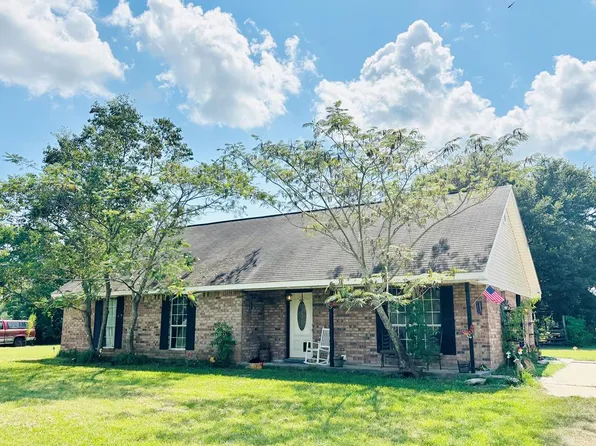 27 Beaverwood Rd, Picayune, MS 39466