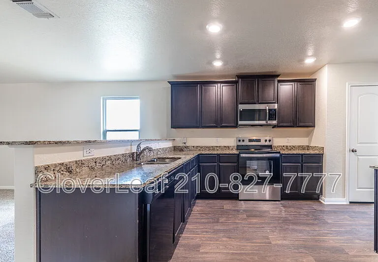 15266 Snug Harbor Way — Photo 16