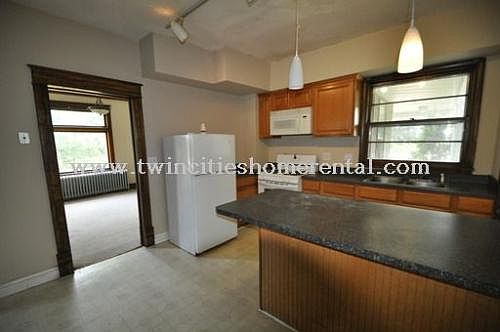 1st image of 819 Park St