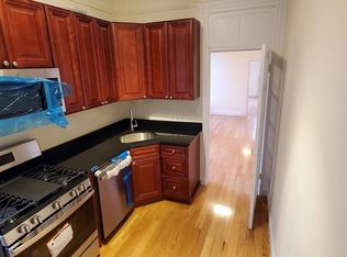 905 Metropolitan Ave APT 3R, Brooklyn, NY 11211