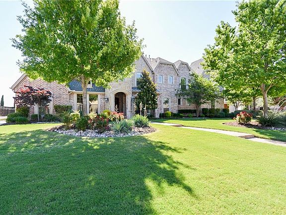 2nd image of 1304 Overland Dr