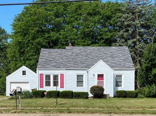 3316 Pleasant Grove Rd, Lansing, MI 48910