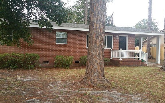 2nd image of 3241 Rosewood Ave