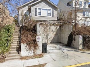 135 E Fort Lee Rd, Bogota, NJ 07603