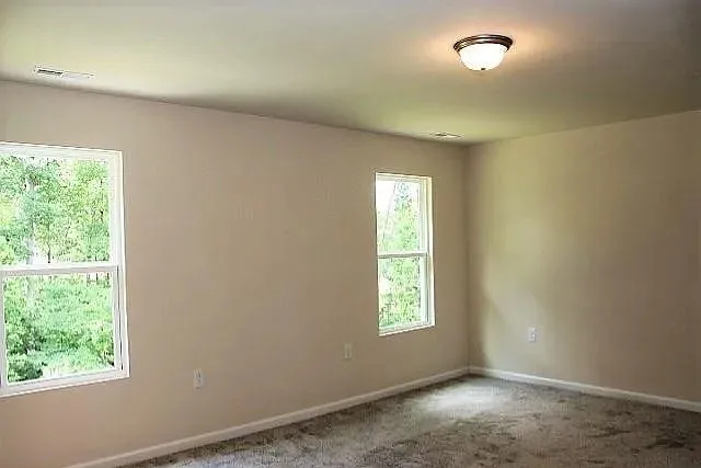 2076 Hosel Ln — Photo 10