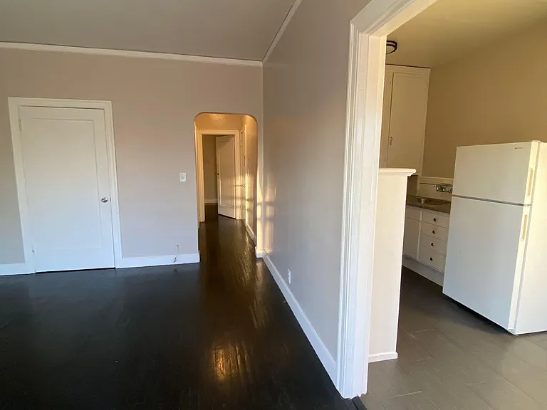 648 Alcatraz Ave #101 — Photo 3