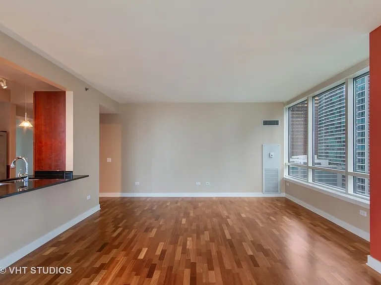 505 N McClurg Ct #1702 — Photo 5
