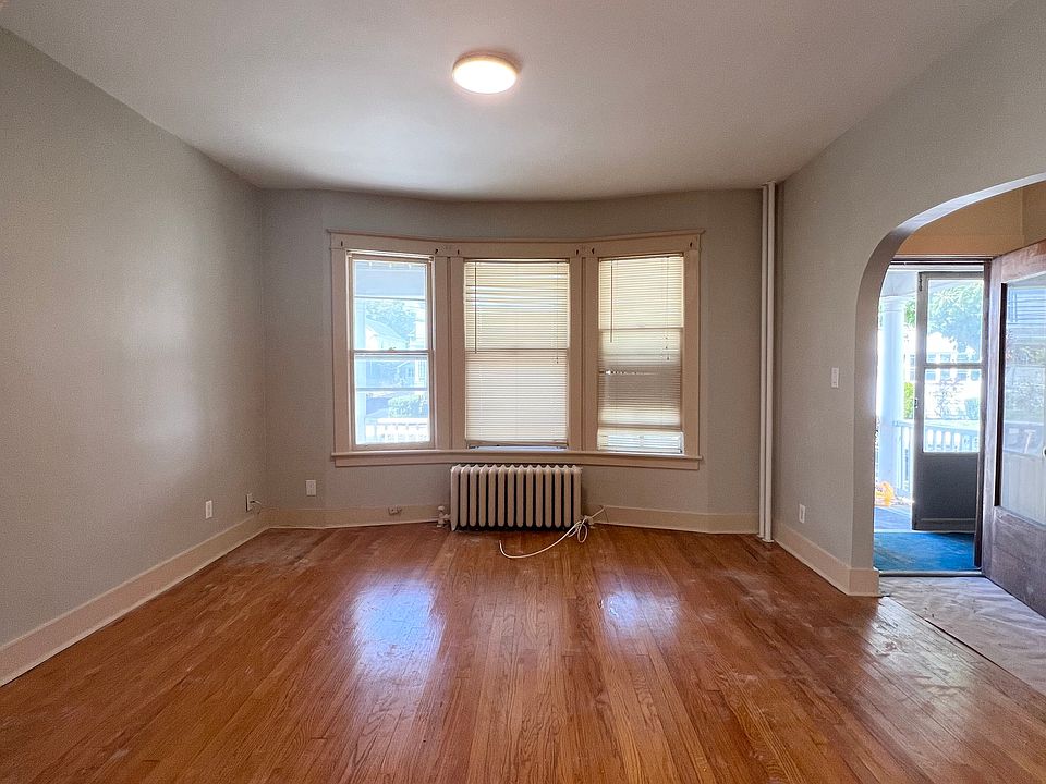 1st image of 12 W Erie St #1